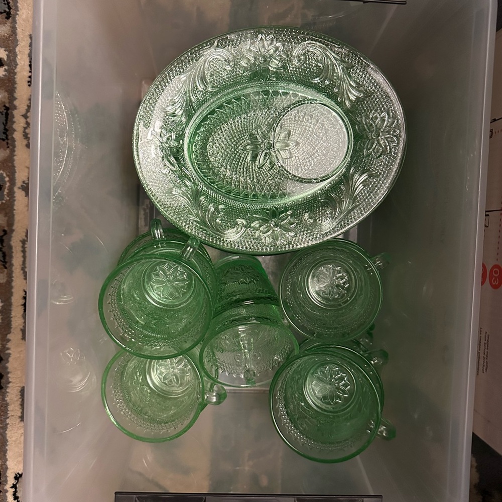 Vintage Tiara Indiana Glass Chantilly Green snack set - Picture 5 of 5